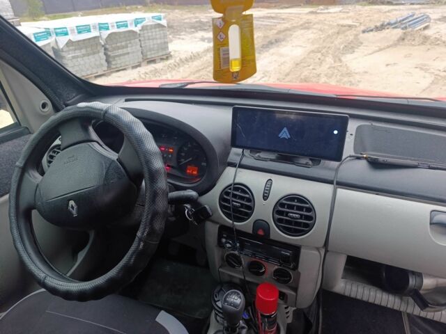 Красный Рено Кенгу Экспресс, объемом двигателя 1.5 л и пробегом 350 тыс. км за 2500 $, фото 8 на Automoto.ua