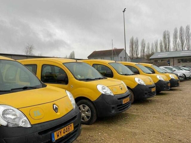 Желтый Рено Кенгу Экспресс, объемом двигателя 0 л и пробегом 60 тыс. км за 7000 $, фото 2 на Automoto.ua