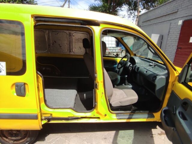 Желтый Рено Кенгу Экспресс, объемом двигателя 1.9 л и пробегом 180 тыс. км за 2200 $, фото 3 на Automoto.ua