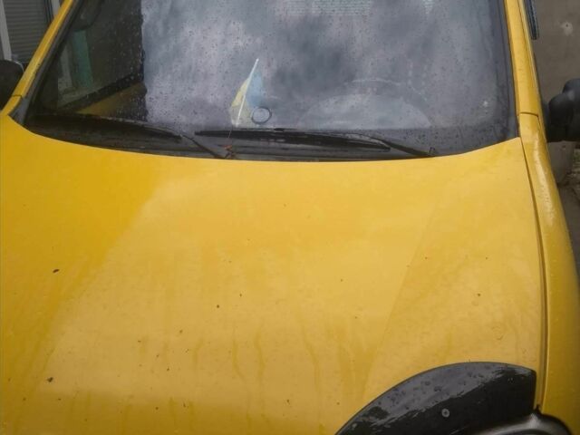 Жовтий Рено Кєнгу Експресс, об'ємом двигуна 2 л та пробігом 10 тис. км за 2700 $, фото 6 на Automoto.ua