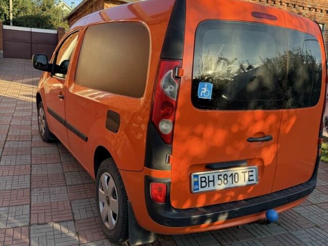 Желтый Рено Кенгу Экспресс, объемом двигателя 1.5 л и пробегом 275 тыс. км за 5200 $, фото 1 на Automoto.ua