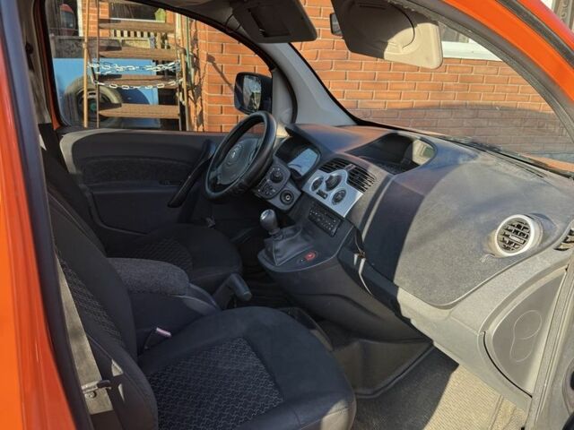 Жовтий Рено Кєнгу Експресс, об'ємом двигуна 1.5 л та пробігом 275 тис. км за 5200 $, фото 5 на Automoto.ua