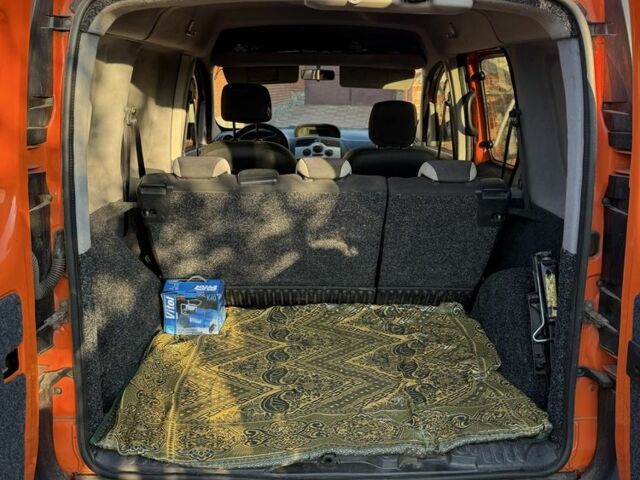 Жовтий Рено Кєнгу Експресс, об'ємом двигуна 1.5 л та пробігом 275 тис. км за 5200 $, фото 3 на Automoto.ua