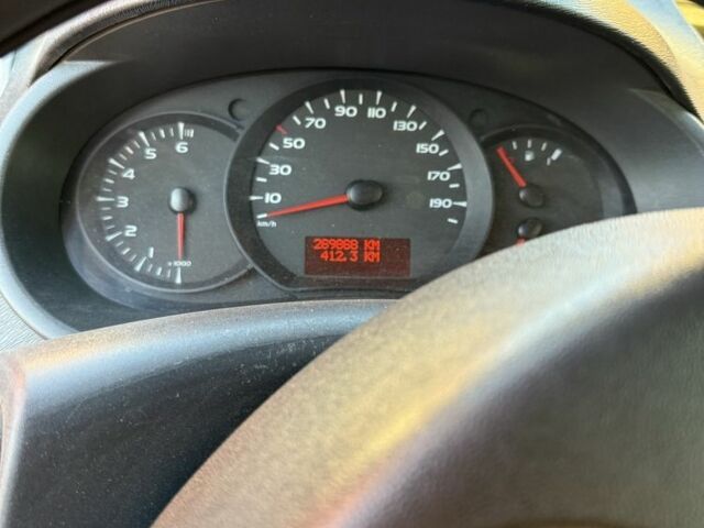 Жовтий Рено Кєнгу Експресс, об'ємом двигуна 1.5 л та пробігом 275 тис. км за 5200 $, фото 7 на Automoto.ua