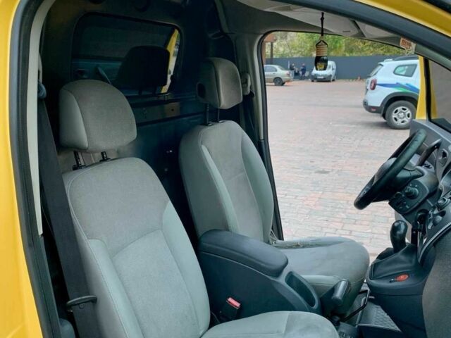 Рено Кєнгу Експресс 2013 у Полтаві на Automoto.ua Жовтий Рено Кєнгу Експресс, об'ємом двигуна 0 л та пробігом 179 тис. км за 5500 $, фото 16 на Automoto.ua