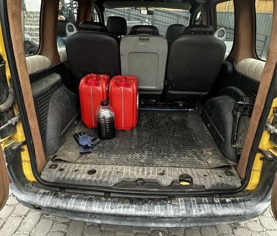 Рено Кєнгу Експресс 2013 у Ратне на Automoto.ua Жовтий Рено Кєнгу Експресс, об'ємом двигуна 0 л та пробігом 127 тис. км за 3600 $, фото 5 на Automoto.ua