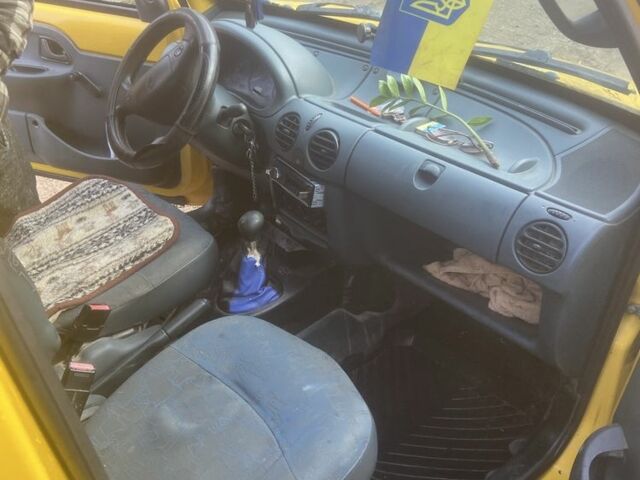 Жовтий Рено Кєнгу Експресс, об'ємом двигуна 1.9 л та пробігом 3 тис. км за 1500 $, фото 4 на Automoto.ua