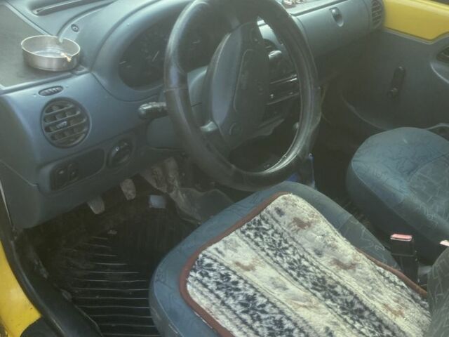 Жовтий Рено Кєнгу Експресс, об'ємом двигуна 1.9 л та пробігом 3 тис. км за 1500 $, фото 5 на Automoto.ua