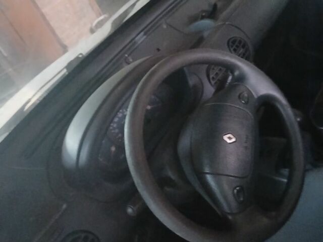 Желтый Рено Кенгу Экспресс, объемом двигателя 0 л и пробегом 353 тыс. км за 1600 $, фото 5 на Automoto.ua