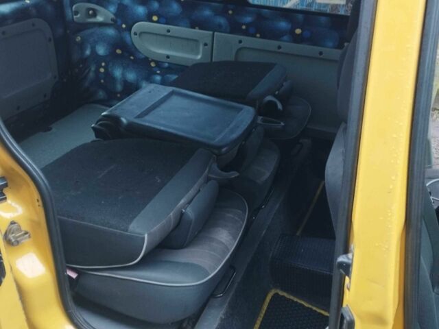 Жовтий Рено Кєнгу Експресс, об'ємом двигуна 1.5 л та пробігом 300 тис. км за 2700 $, фото 5 на Automoto.ua