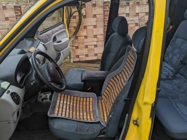 Желтый Рено Кенгу Экспресс, объемом двигателя 1.5 л и пробегом 400 тыс. км за 2000 $, фото 5 на Automoto.ua