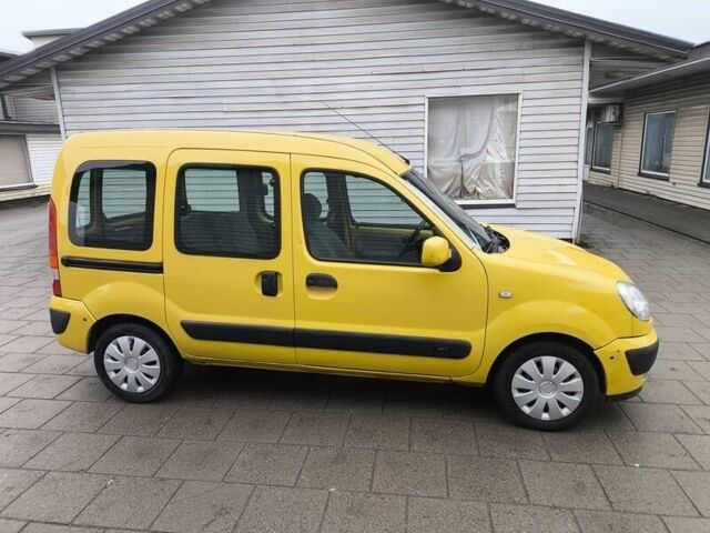 Желтый Рено Кенгу Экспресс, объемом двигателя 1.5 л и пробегом 225 тыс. км за 1886 $, фото 13 на Automoto.ua