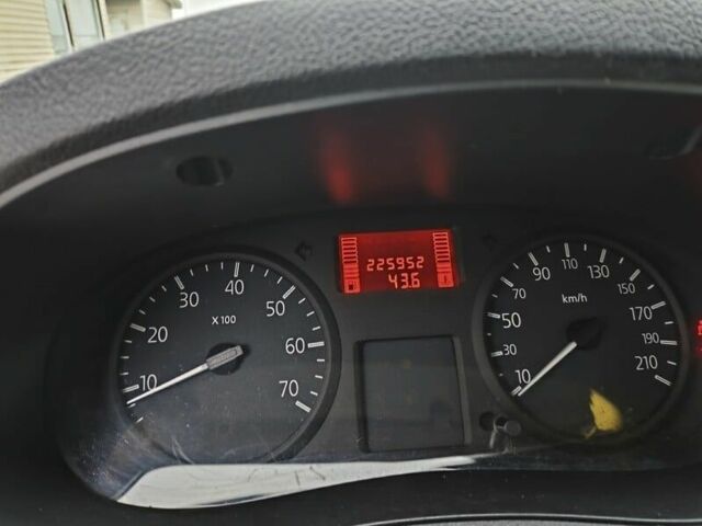 Желтый Рено Кенгу Экспресс, объемом двигателя 1.5 л и пробегом 225 тыс. км за 1886 $, фото 6 на Automoto.ua