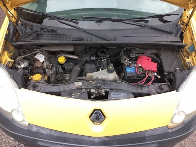Желтый Рено Кенгу Экспресс, объемом двигателя 1.5 л и пробегом 260 тыс. км за 3700 $, фото 3 на Automoto.ua