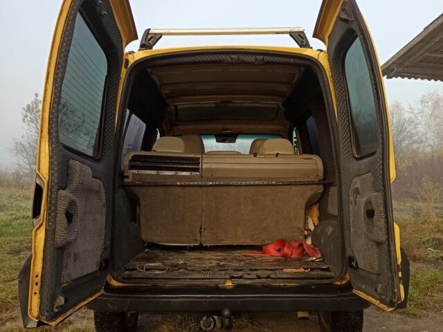 Желтый Рено Кенгу Экспресс, объемом двигателя 1.5 л и пробегом 345 тыс. км за 3499 $, фото 6 на Automoto.ua