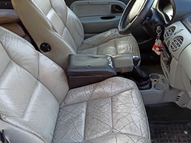 Желтый Рено Кенгу Экспресс, объемом двигателя 1.5 л и пробегом 345 тыс. км за 3499 $, фото 1 на Automoto.ua