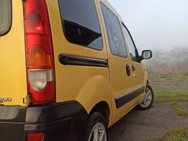 Желтый Рено Кенгу Экспресс, объемом двигателя 1.5 л и пробегом 345 тыс. км за 3499 $, фото 4 на Automoto.ua