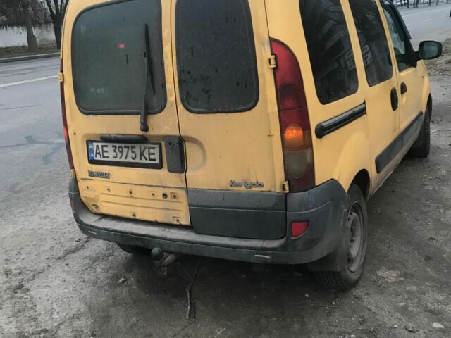Желтый Рено Кенгу Экспресс, объемом двигателя 1.5 л и пробегом 350 тыс. км за 3800 $, фото 3 на Automoto.ua