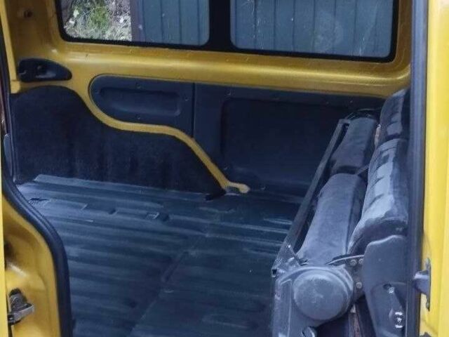 Жовтий Рено Кєнгу Експресс, об'ємом двигуна 1.9 л та пробігом 230 тис. км за 2100 $, фото 9 на Automoto.ua