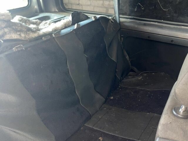 Сірий Рено Кєнгу Експресс, об'ємом двигуна 1.4 л та пробігом 150 тис. км за 1050 $, фото 7 на Automoto.ua