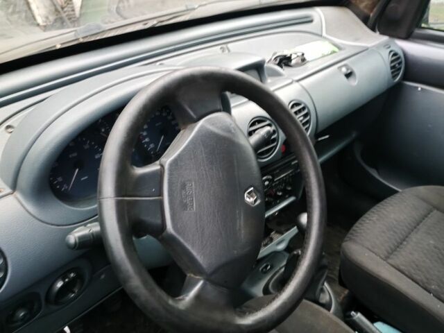 Серый Рено Кенгу Экспресс, объемом двигателя 2 л и пробегом 100 тыс. км за 1200 $, фото 6 на Automoto.ua