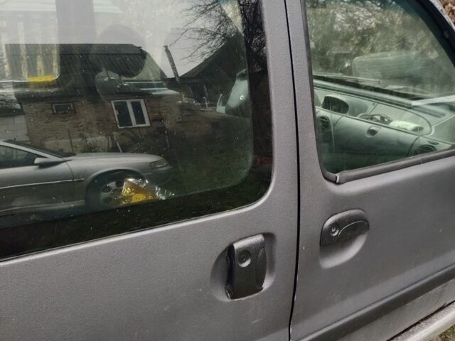 Серый Рено Кенгу Экспресс, объемом двигателя 2 л и пробегом 100 тыс. км за 1200 $, фото 7 на Automoto.ua