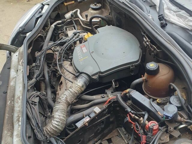 Серый Рено Кенгу Экспресс, объемом двигателя 1.4 л и пробегом 230 тыс. км за 1150 $, фото 5 на Automoto.ua