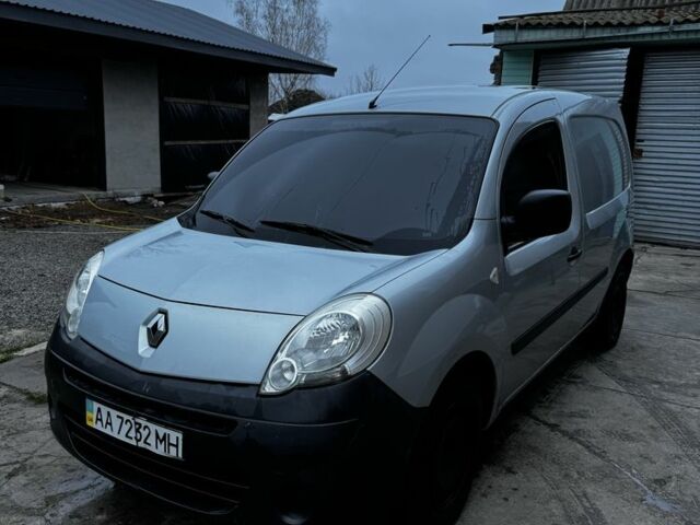Серый Рено Кенгу Экспресс, объемом двигателя 1.5 л и пробегом 270 тыс. км за 4300 $, фото 1 на Automoto.ua