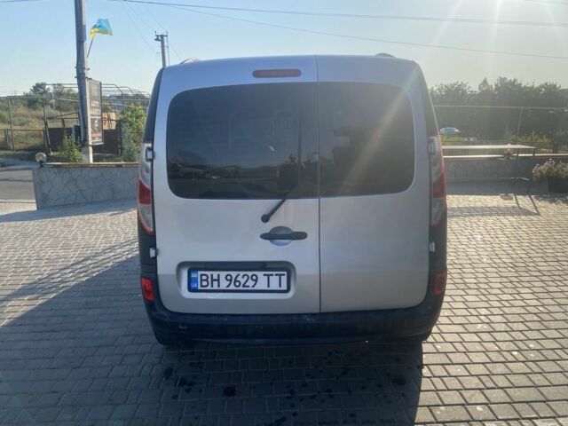 Сірий Рено Кєнгу Експресс, об'ємом двигуна 1.5 л та пробігом 185 тис. км за 9200 $, фото 3 на Automoto.ua