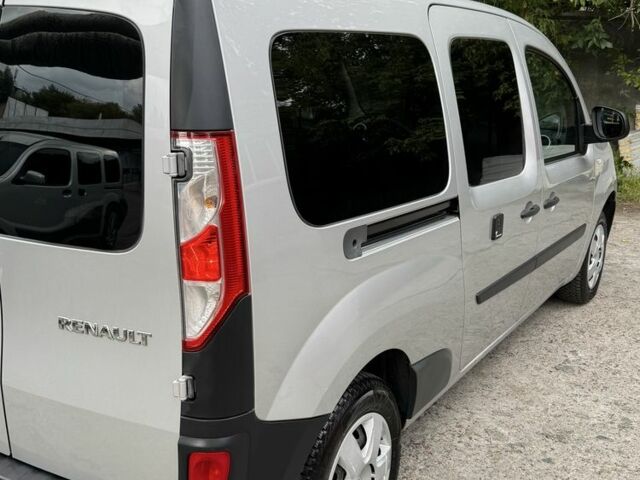 Рено Кенгу Экспресс 2018 в Киеве на Automoto.ua Серый Рено Кенгу Экспресс, объемом двигателя 1.5 л и пробегом 87 тыс. км за 13900 $, фото 6 на Automoto.ua