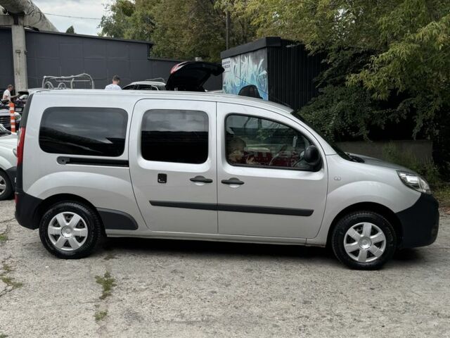 Рено Кенгу Экспресс 2018 в Киеве на Automoto.ua Серый Рено Кенгу Экспресс, объемом двигателя 1.5 л и пробегом 87 тыс. км за 13900 $, фото 1 на Automoto.ua