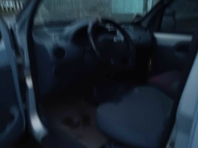 Серый Рено Кенгу Экспресс, объемом двигателя 1.9 л и пробегом 2 тыс. км за 3300 $, фото 6 на Automoto.ua