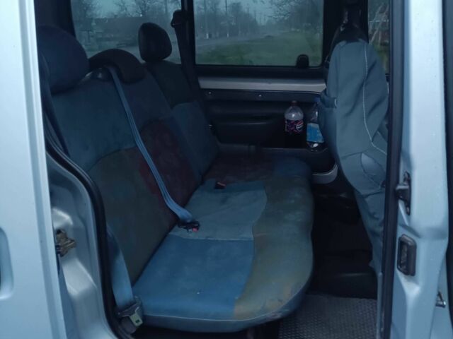 Серый Рено Кенгу Экспресс, объемом двигателя 1.9 л и пробегом 2 тыс. км за 3300 $, фото 4 на Automoto.ua