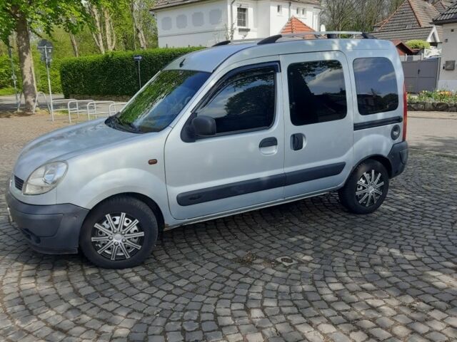 Серый Рено Кенгу Экспресс, объемом двигателя 1.4 л и пробегом 277 тыс. км за 4309 $, фото 1 на Automoto.ua