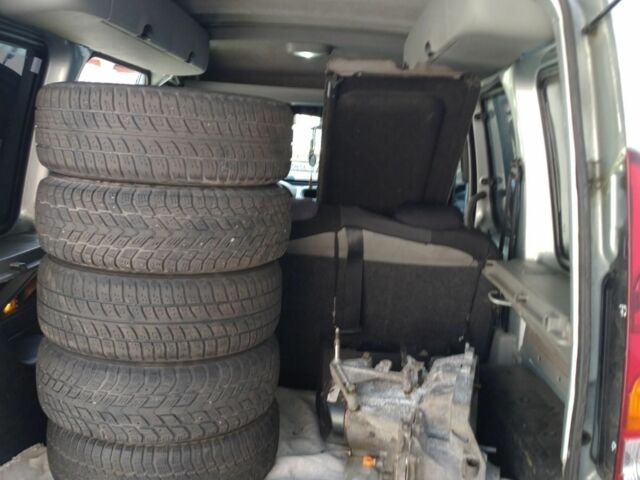 Серый Рено Кенгу Экспресс, объемом двигателя 1.4 л и пробегом 277 тыс. км за 4309 $, фото 19 на Automoto.ua