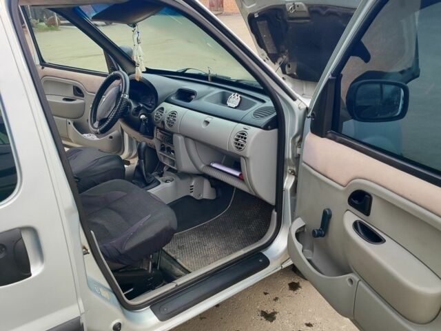 Сірий Рено Кєнгу Експресс, об'ємом двигуна 1.5 л та пробігом 244 тис. км за 4500 $, фото 18 на Automoto.ua