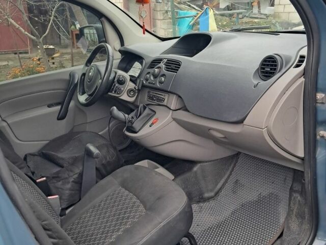 Серый Рено Кенгу Экспресс, объемом двигателя 1.5 л и пробегом 227 тыс. км за 6600 $, фото 12 на Automoto.ua