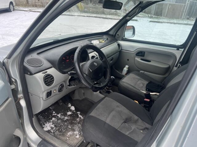 Серый Рено Кенгу Экспресс, объемом двигателя 1.4 л и пробегом 333 тыс. км за 2200 $, фото 4 на Automoto.ua