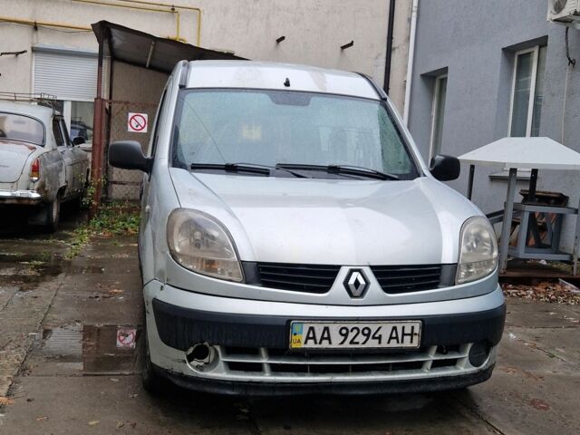 Серый Рено Кенгу Экспресс, объемом двигателя 1.4 л и пробегом 350 тыс. км за 2550 $, фото 3 на Automoto.ua