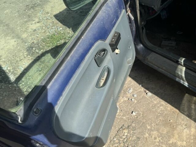 Синий Рено Кенгу Экспресс, объемом двигателя 1.9 л и пробегом 150 тыс. км за 720 $, фото 7 на Automoto.ua