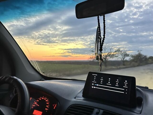 Синій Рено Кєнгу Експресс, об'ємом двигуна 1.5 л та пробігом 350 тис. км за 7200 $, фото 2 на Automoto.ua