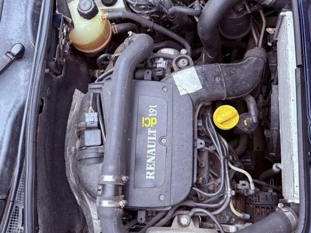 Синий Рено Кенгу Экспресс, объемом двигателя 1.9 л и пробегом 130 тыс. км за 3700 $, фото 4 на Automoto.ua