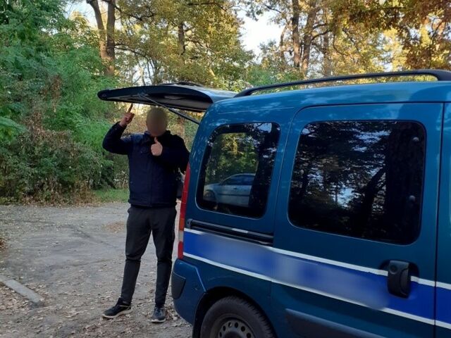 Синий Рено Кенгу Экспресс, объемом двигателя 1.4 л и пробегом 630 тыс. км за 3000 $, фото 1 на Automoto.ua