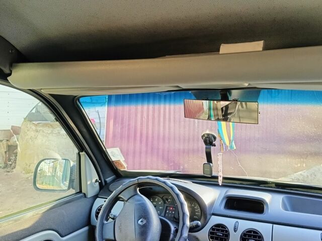 Зеленый Рено Кенгу Экспресс, объемом двигателя 1.5 л и пробегом 293 тыс. км за 3900 $, фото 4 на Automoto.ua