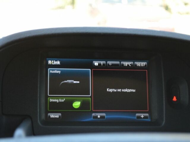 Белый Рено Кенгу, объемом двигателя 1.5 л и пробегом 202 тыс. км за 6490 $, фото 13 на Automoto.ua