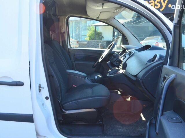 Белый Рено Кенгу, объемом двигателя 1.5 л и пробегом 202 тыс. км за 6490 $, фото 12 на Automoto.ua