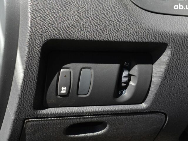 Белый Рено Кенгу, объемом двигателя 1.5 л и пробегом 202 тыс. км за 6490 $, фото 19 на Automoto.ua