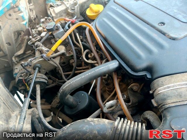 Белый Рено Кенгу, объемом двигателя 1.9 л и пробегом 0 тыс. км за 1050 $, фото 7 на Automoto.ua