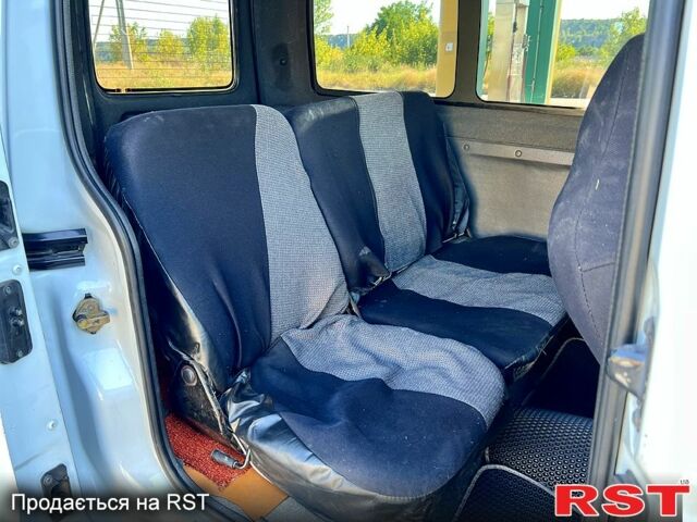 Белый Рено Кенгу, объемом двигателя 1.9 л и пробегом 265 тыс. км за 3000 $, фото 11 на Automoto.ua