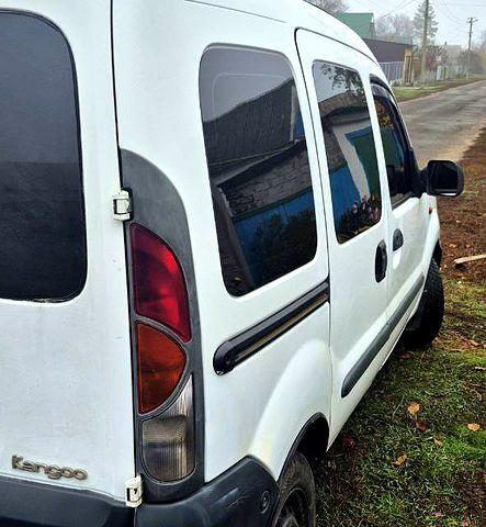 Білий Рено Кєнгу, об'ємом двигуна 1.9 л та пробігом 370 тис. км за 3200 $, фото 2 на Automoto.ua